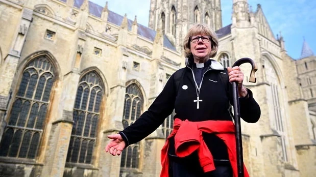 В Великобритании впервые женщину назначили архиепископом