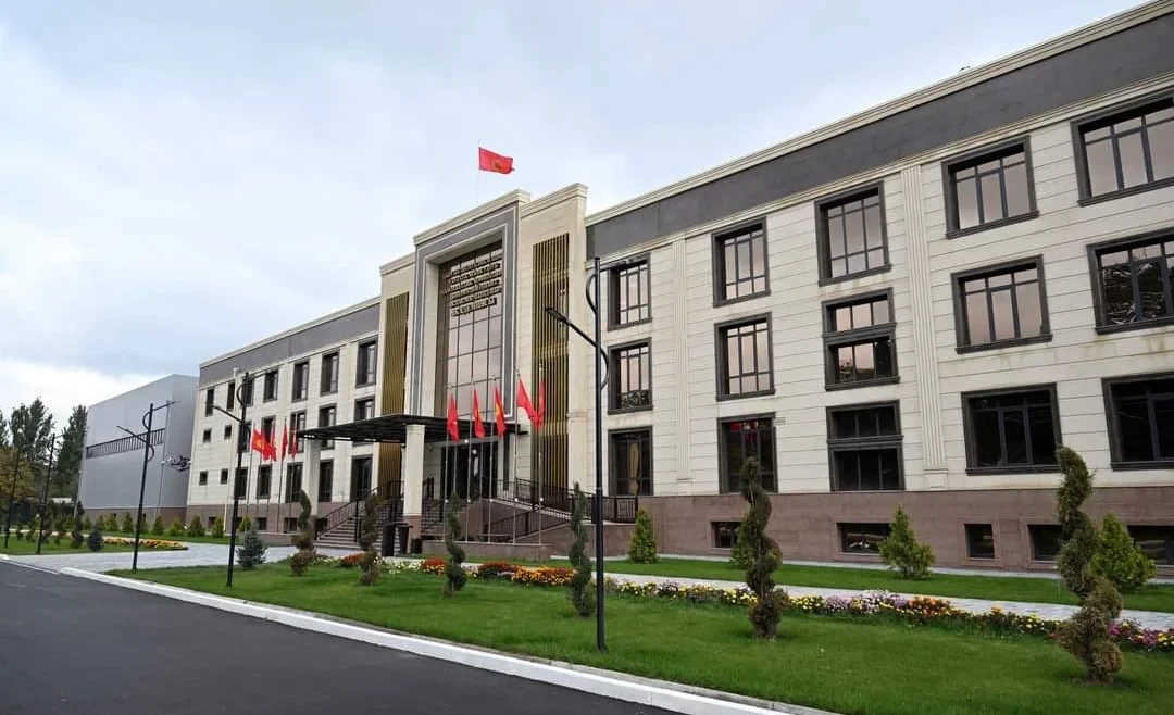 В Академии ГКНБ проанализировали влияние кризисов на Ближнем Востоке на Кыргызстан