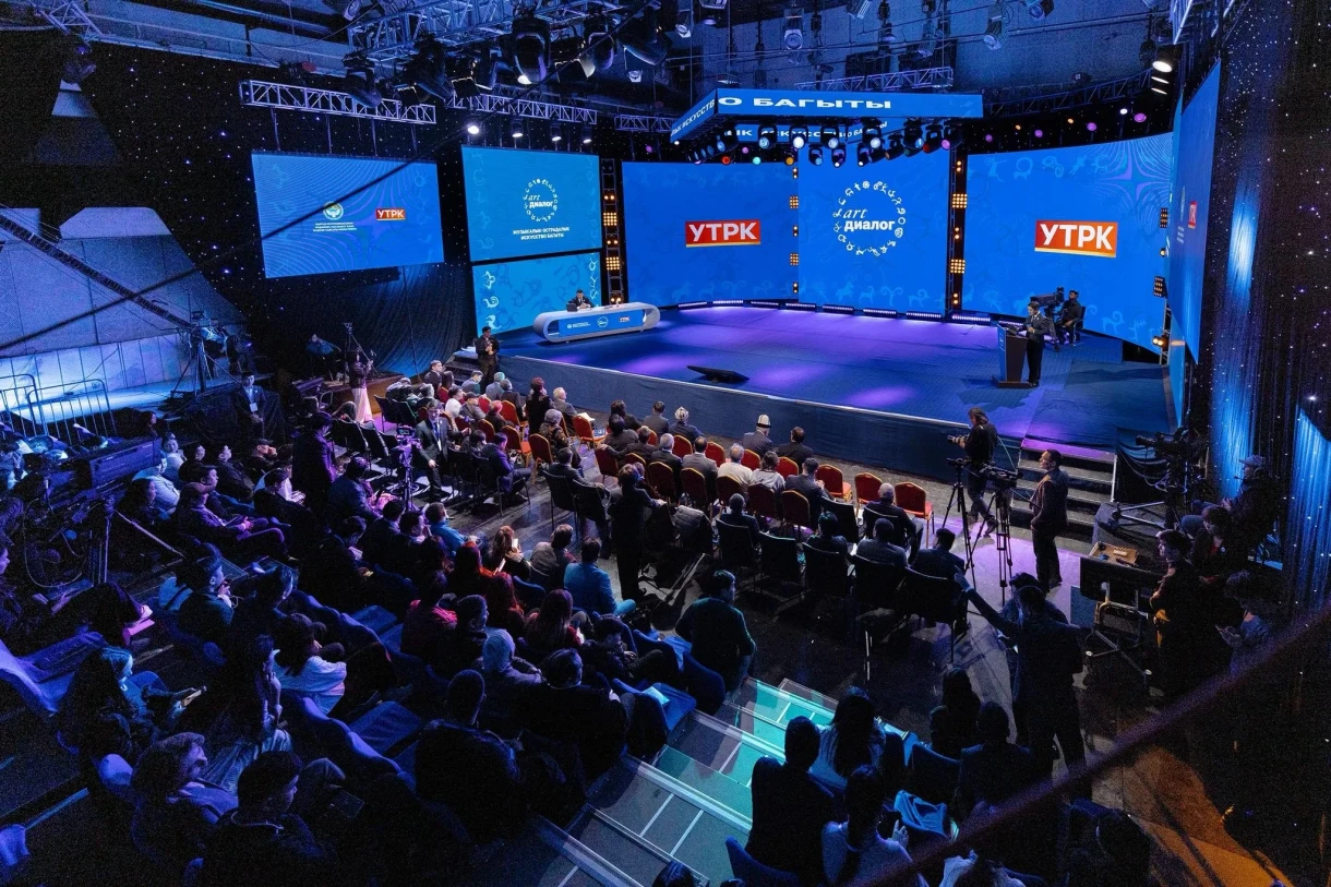 Аrt Dialog: Маданият министрлиги жана артисттер кыргыз эстрадасынын келечегин талкуулашты