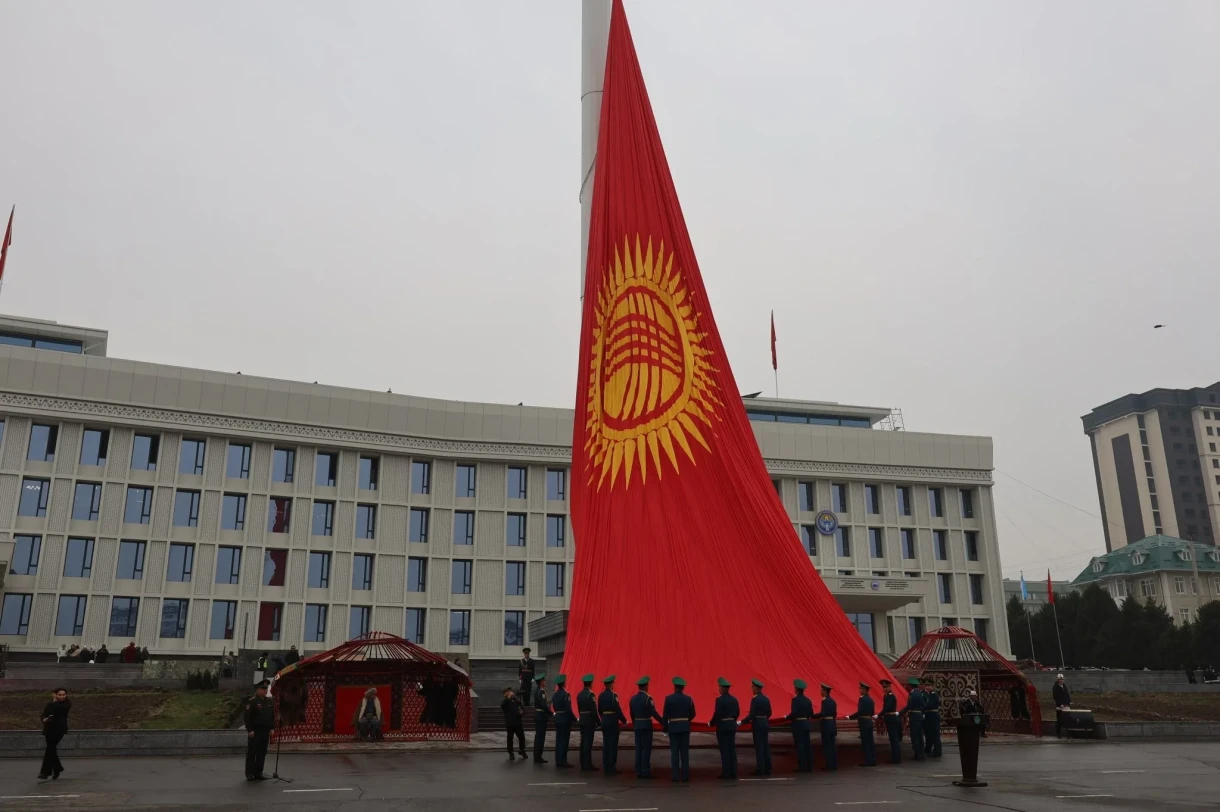 Ошто Кыргызстан Республикасынын мамлекеттик желегинин күнү белгиленди
