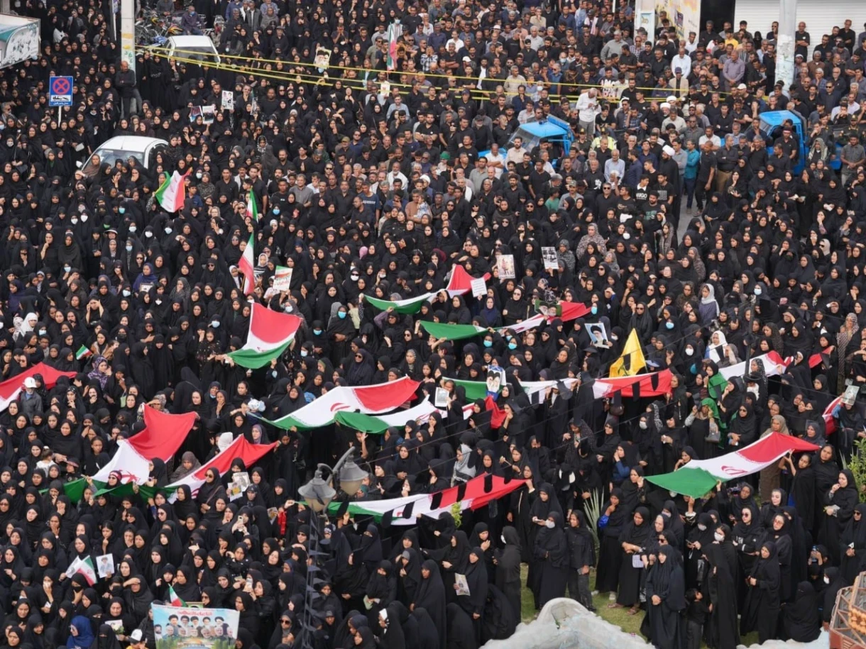 Кызыл Жарты Ай: 787 адам Иранда АКШ жана Израилдин соккуларынын кесепетинен каза болду