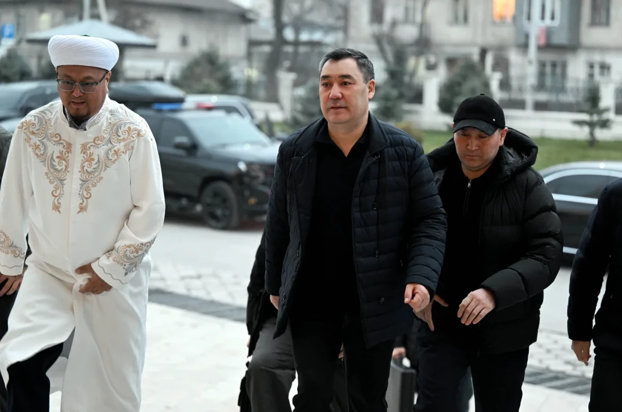 Sadyr Japarov held a prayer service for the parishioners of the central mosque in Bishkek