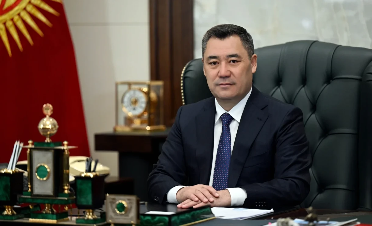 Садыр Жапаров аялдарды Эл аралык аялдар күнү менен куттуктады