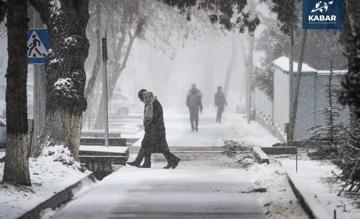 Зима возвращается. В Кыргызстане ожидаются снегопады и резкое понижение температуры