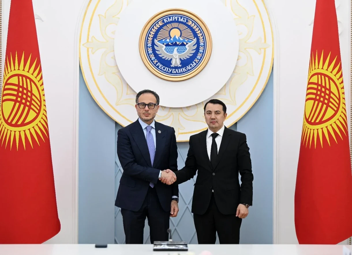 Marlen Mamataliyev met with the Secretary General of TurkPA Ramil Hasan.