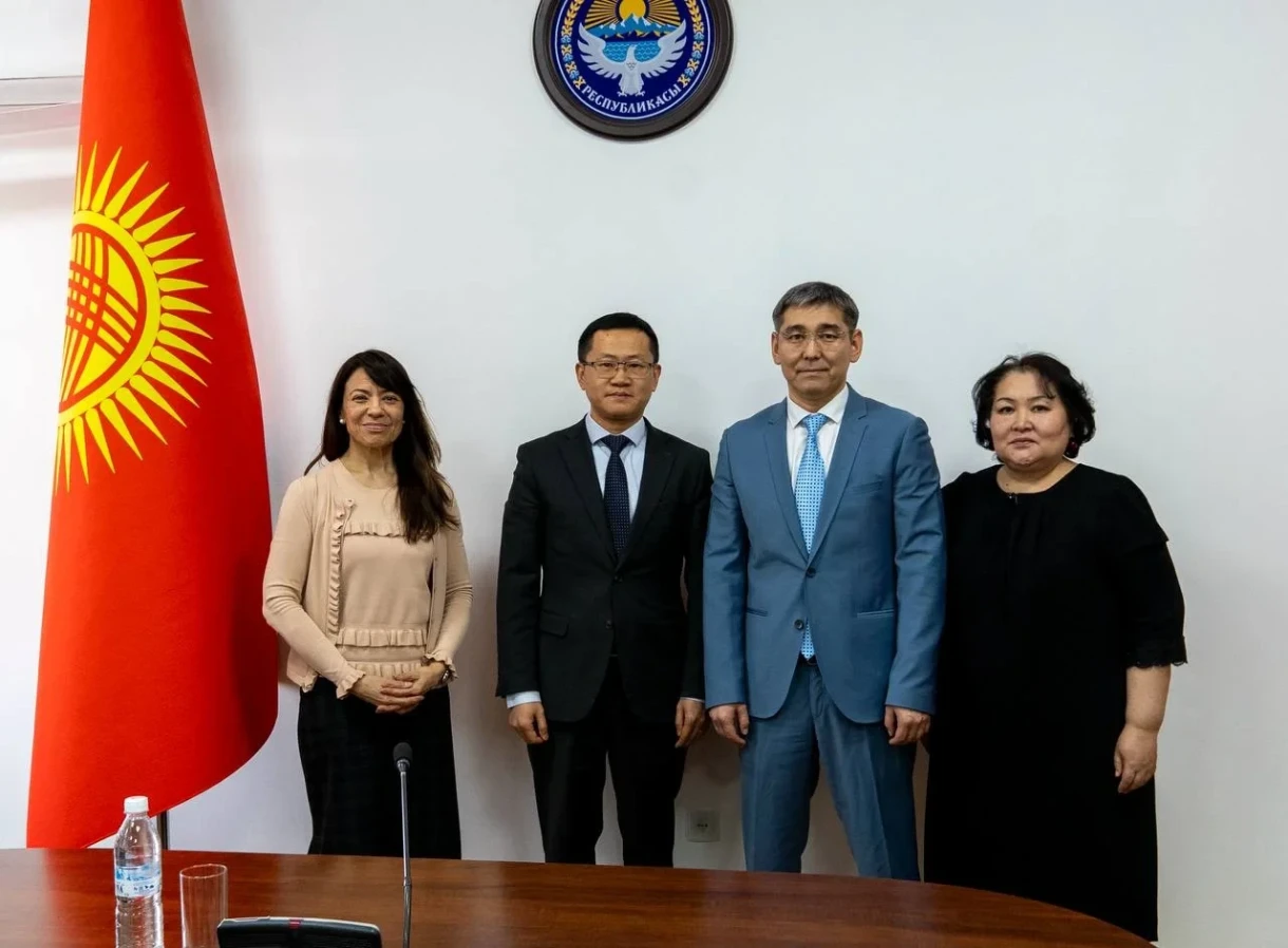 Минздрав КР и АБР обсудили модернизацию лабораторий в Кыргызстане