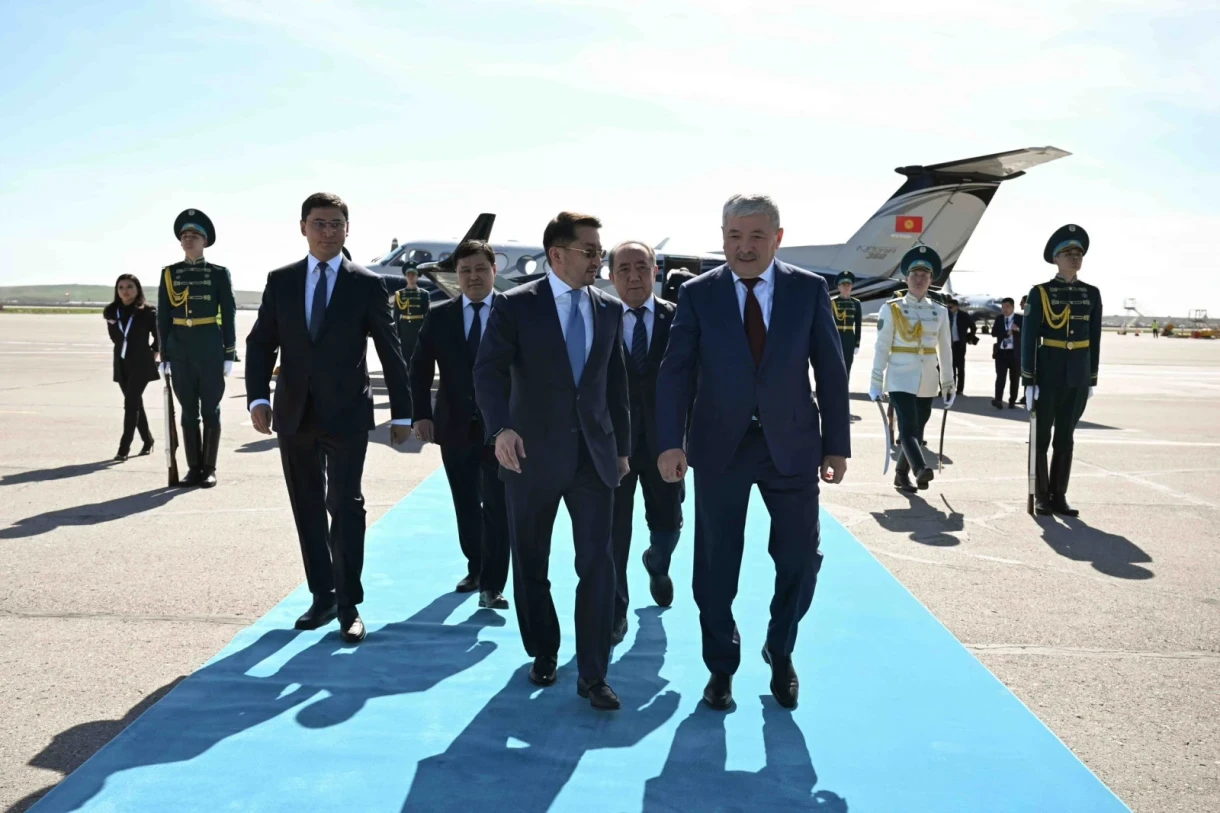 Адылбек Касымалиев прибыл в Шымкент на совет ЕАЭС и цифровой форум