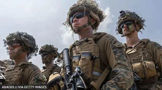 АКШ Иранга жер үстүндөгү басып кирүү үчүн күчтөрдү өткөрүп жатат