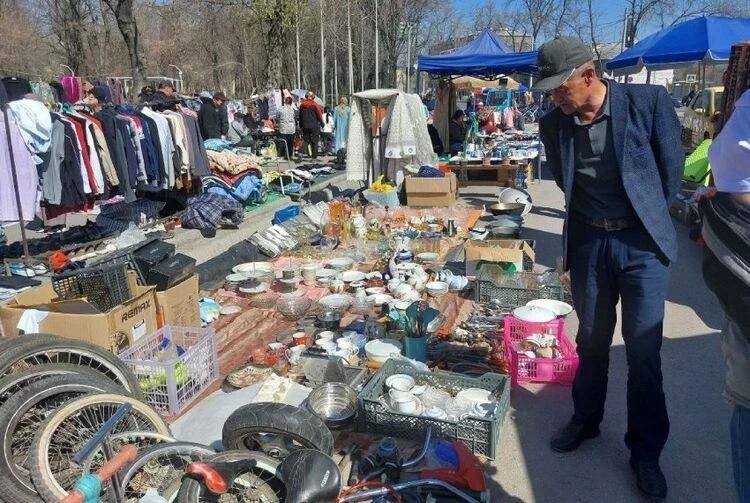 Бул Бишкектин тарыхынын бир бөлүгү: Фучикадагы блошиный базар эмне үчүн жоголуп кетиши мүмкүн