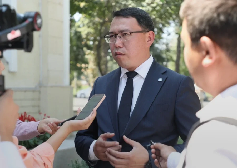 Президенттин басма сөз катчысы Брюссельдеги ар-намыс сотунда Кыргызстандын жеңиши тууралуу билдирди