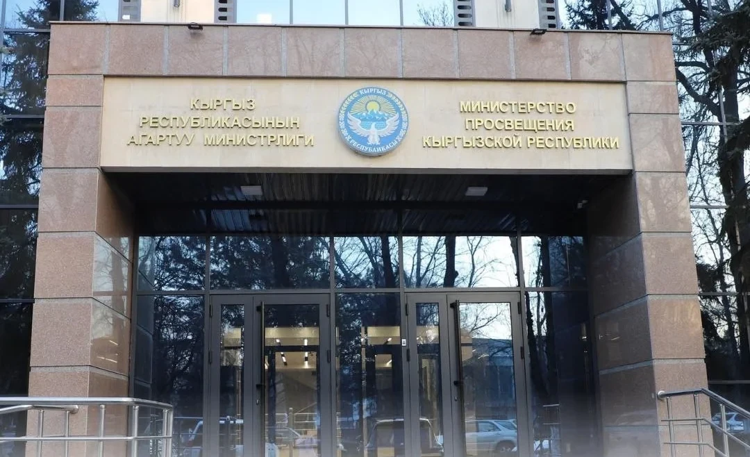 Министр просвещения взял под личный контроль дело об изнасиловании школьницы в Токмоке