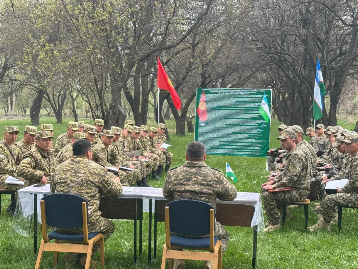 Кыргызстан менен Өзбекстан 2026-жылга чектеш аймактарды биргелешип патрулдоо графигин бекитишти