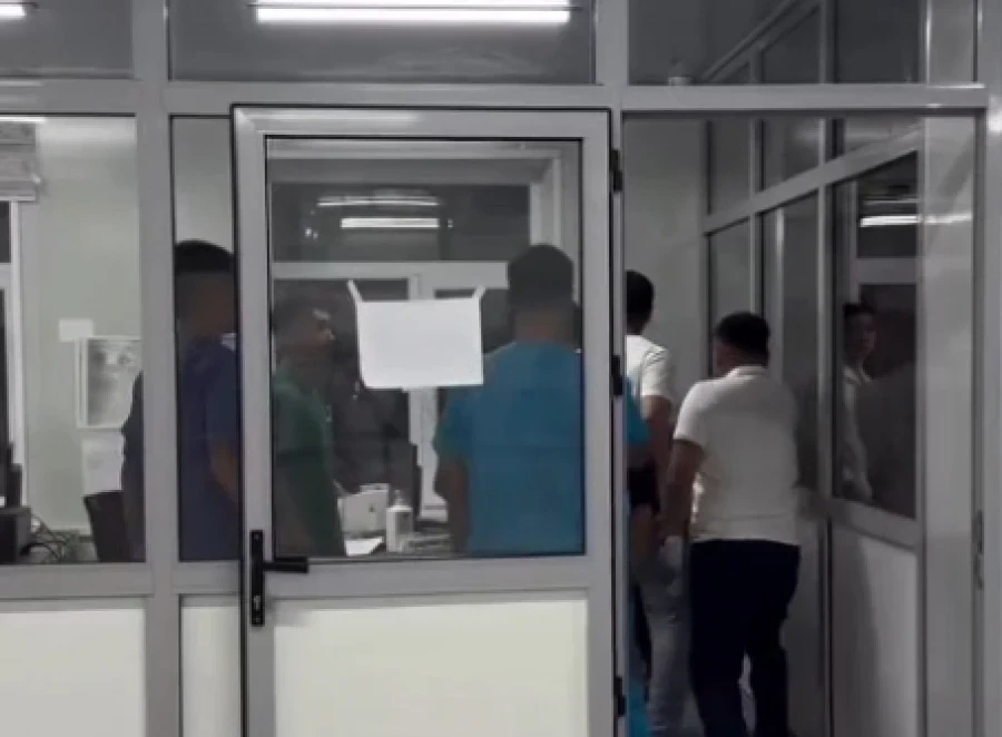 В Жогорку Кенеше предложили сажать за нападения на медиков на 8 лет