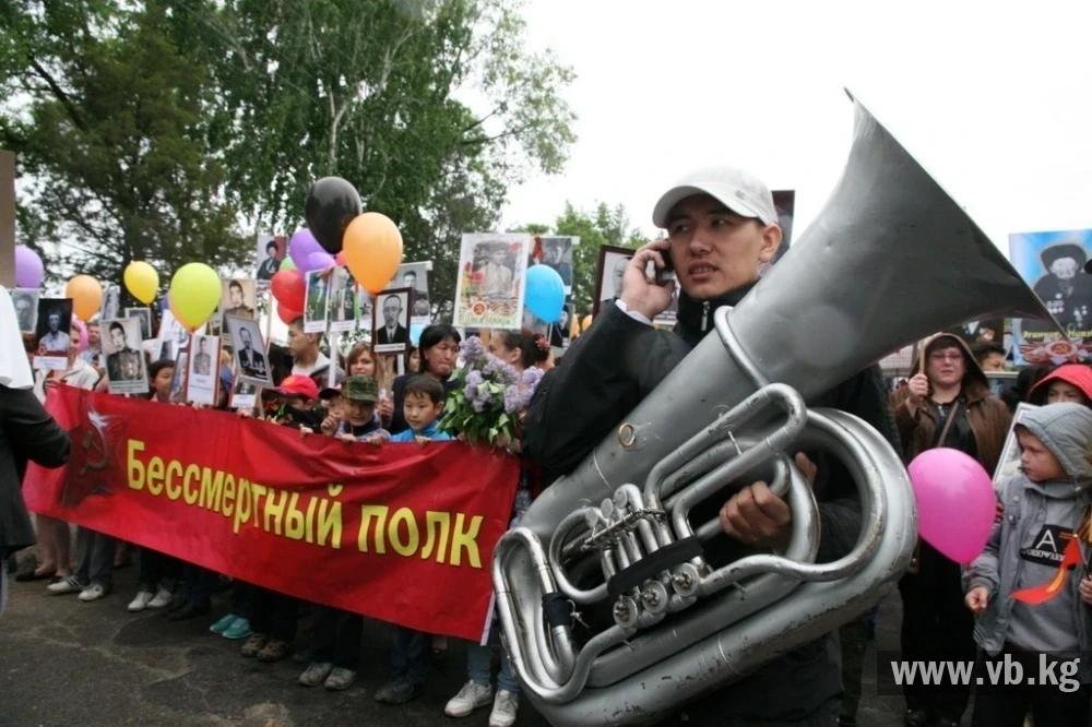 День Победы: цена мира и цена правды